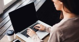 在線辦公巨頭狂舞