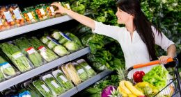 營收突破2000億后，京東將利劍指向了社區團購