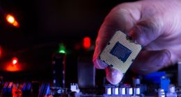 業績力壓英特爾，AMD繼續高歌猛進