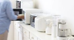 格力、美的、海爾“減震”