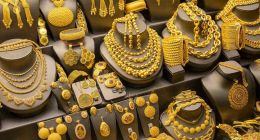 股價(jià)飆升10倍，老鋪黃金能否成為下一個(gè)“愛馬仕”？