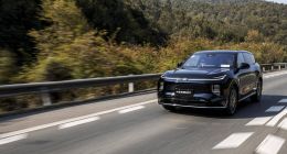 車主開長安啟源Q07自駕游 高速上剎車“踩不動了”？