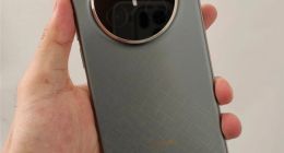 華為Mate 70 Air真機現身：金絲銀錦特殊紋理 質感拉滿