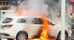 榮威新能源電車街頭起火 未造成人員傷亡